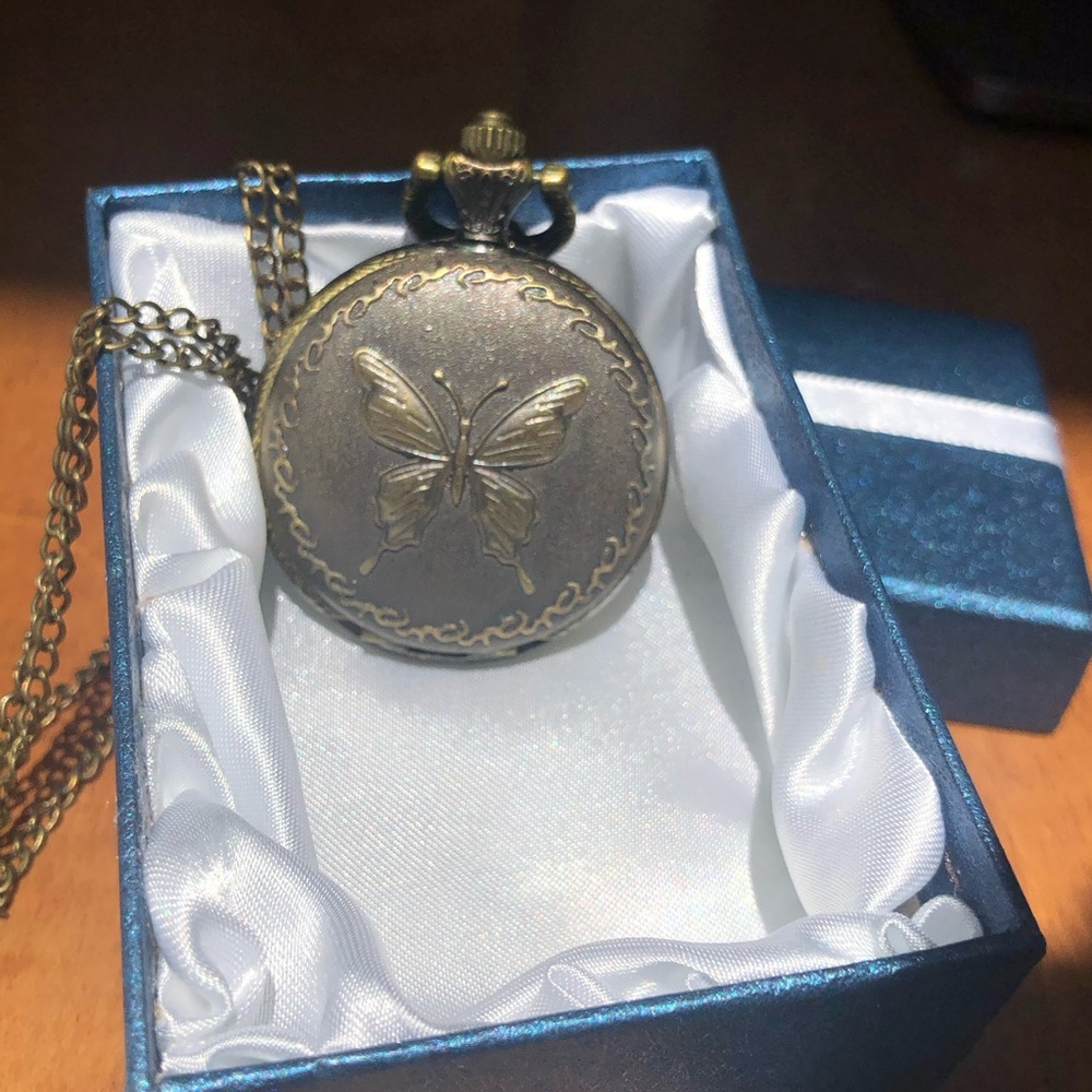 Strands Butterfly Pocket Watch🎗